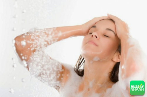 Tắm giúp giải nhiệt và thư giãn cơ thể