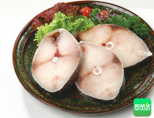 Thịt cá thu chứa lượng omega3 khá lớn cho người mắc bệnh á sừng