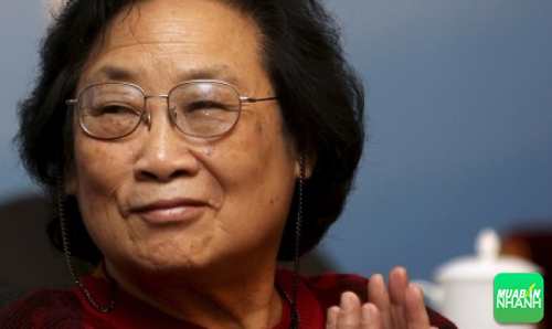 Bà Đồ U U được trao giải thưởng Nobel Y học 2015.